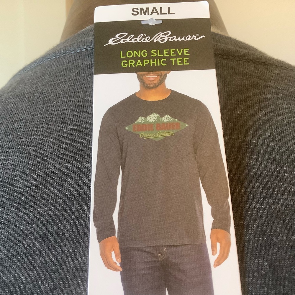 Eddie Bauer long sleeves graphic tee size Small